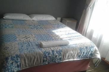 پانسیون Onesi Guest House