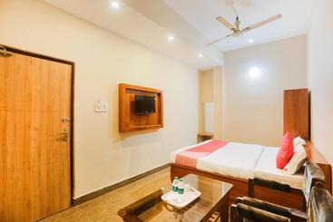 هتل Oyo 61443 The Pearl