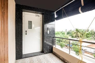هتل Oyo 61443 The Pearl