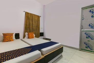 هتل Spot On 43466 Sangeeta Palace