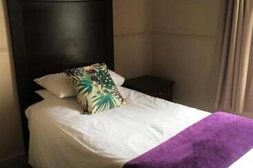 בית מלון כפרי Old Bull Inn