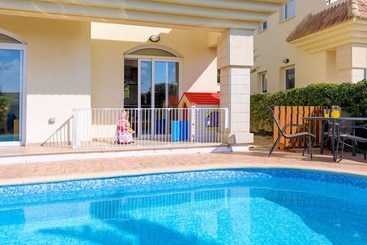 Villa Dorothy