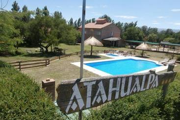 مسافرخانه Atahualpa Mi Posada