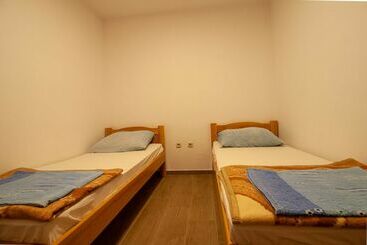 פנסיון Guesthouse Jadran