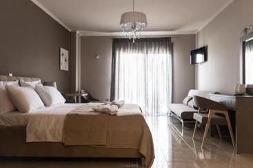 Phaedra Suites