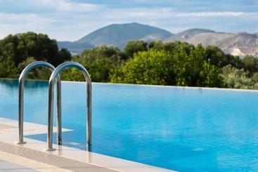 Phaedra Suites