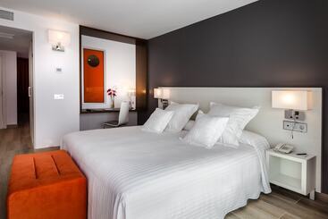 Отель Barcelo Corralejo Sands