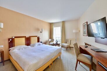 ホテル Best Western Plus Hôtel D Angleterre