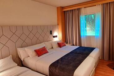 Hotel Puerta Santander