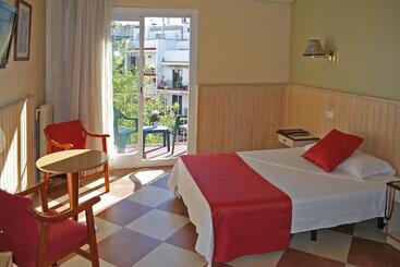 هتل Piccadilly Sitges