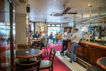 هتل The Occidental