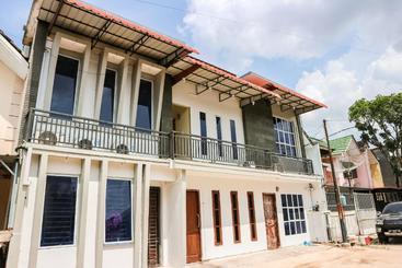 هتل Oyo 3377 Checkpoint Residence
