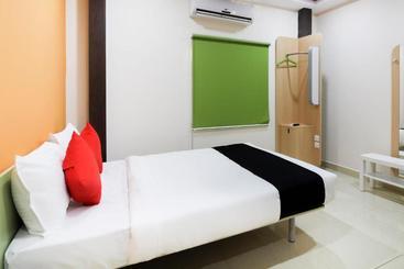 هتل Capital O 71726 Airport Stay Inn
