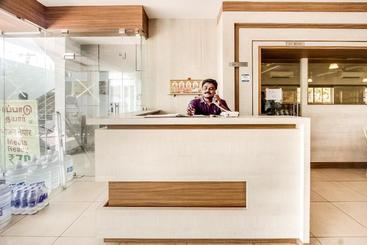 هتل Capital O 71132  Velavan