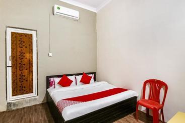 هتل Oyo 69647 Yash Lodge