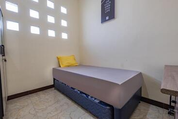 هتل Oyo Life 2216 Griya Jakasetia