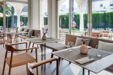 호텔 Zahara Resorts & Villas