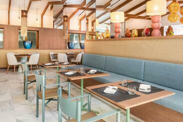 호텔 Zahara Resorts & Villas