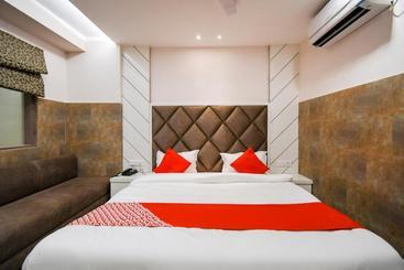 هتل Oyo 70123 Sada Shiv Guest House