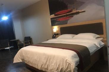 Thank Inn Chain Hotel Fujian Putian Xianyou County Lizhong Pedestrian Street