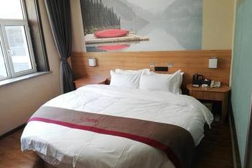 Thank Inn Chain Hotel Heilongjiang Harbin Songbei District Ice And Snow World