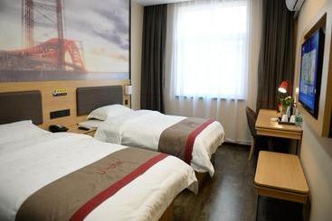 هتل Thank Inn Chain  Hunan Changde Hanshou County Pedestrian Street