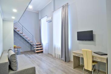 هتل Grand Apartments