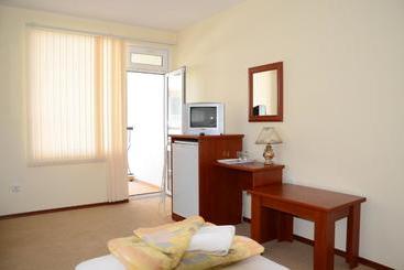 پانسیون Kirovi House   Guest Rooms