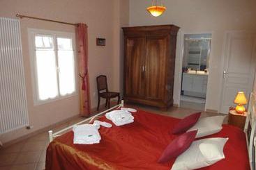 تختخواب و صبحانه Au Logis Du Marais Sauvage