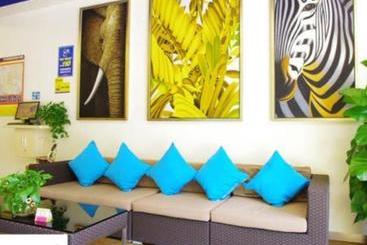 Отель 7days Inn Shunde Da Liang Pedestrian Street
