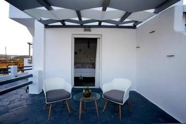 Karma Suites Ftelia