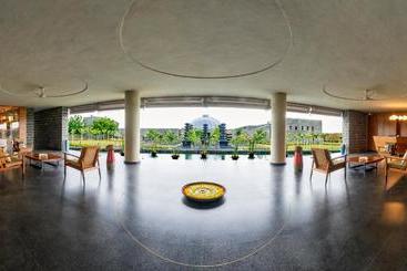 هتل Viveda Wellness Resort