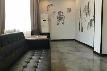 هتل 7 Days Premium·guiyang South Baoshan Road