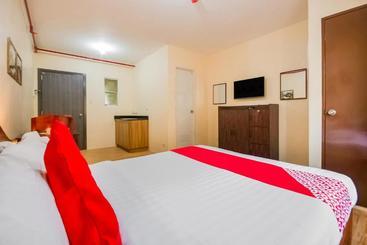 هتل Oyo 493 Bria Mactan