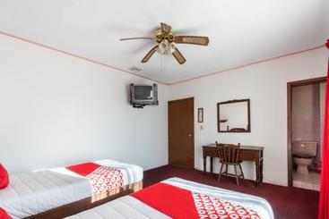 هتل Oyo  Suites San Fernando