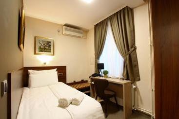 تختخواب و صبحانه Villa Galeb