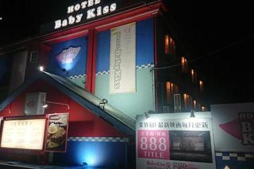 هتل Himeji Baby Kiss