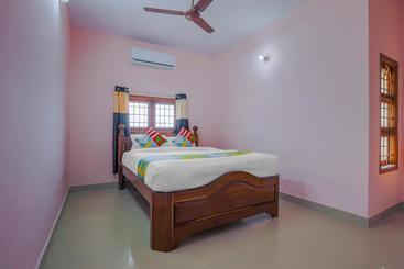 پانسیون Compact Studio Near Mudhaliarpet