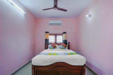 پانسیون Compact Studio Near Mudhaliarpet