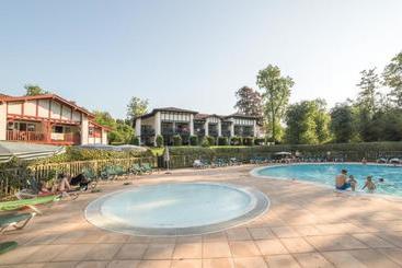 استراحتگاه Le Parc D Arradoy S5p