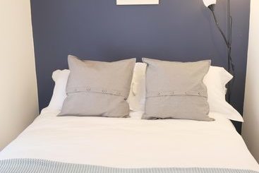 1 Saron Cottages