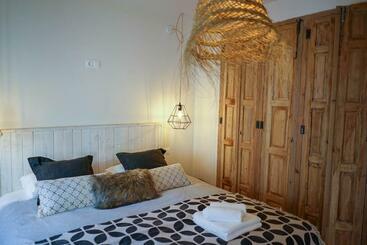 Ronda Center Apartments With Pool