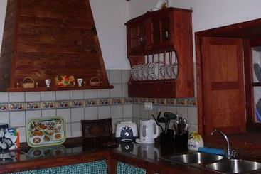 Casas Pedro Y Carmen