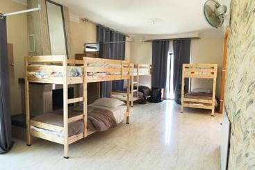 House Of Nissus Hostel