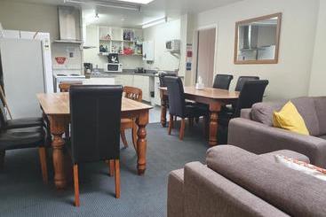 هاستل Stay In Tekapo Backpackers