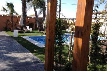 Apartamento Para 4 Personas Con Jardín Privado Y Barbacoa Cerca De La Playa