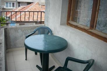 پانسیون Georgievi Guest House