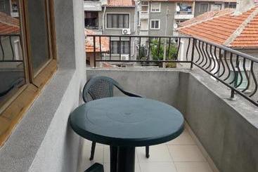 پانسیون Georgievi Guest House