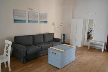 پانسیون Jules Home
