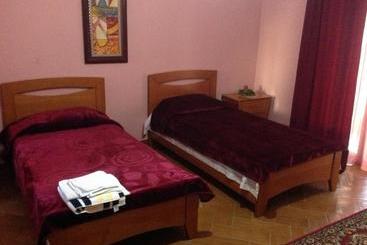 پانسیون Klodi Apartament